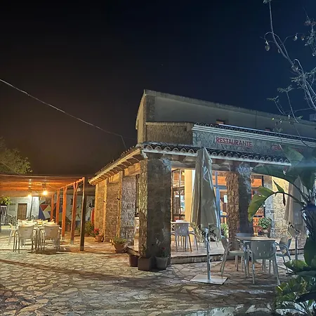 Fonts Del Algar Camping *