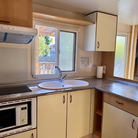 مكان تخييم Fonts Del Algar Callosa de Ensarriá